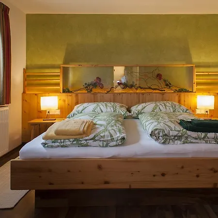 Sonnenalm Mountain 그뢰브밍