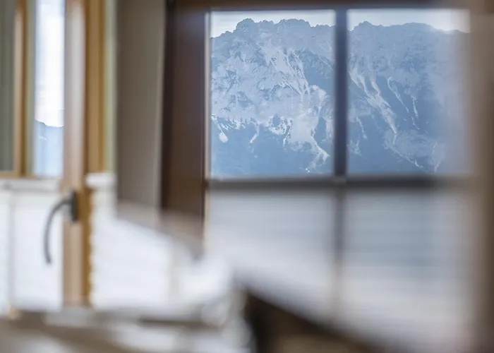 Sonnenalm Mountain 格洛博明